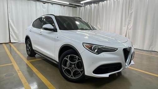 2022 Alfa Romeo Stelvio Ti