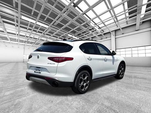 2022 Alfa Romeo Stelvio Ti
