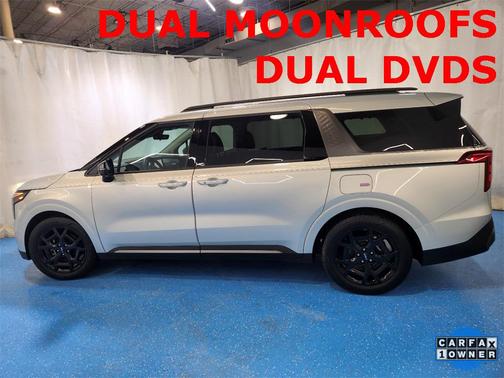 2025 Kia Carnival SX