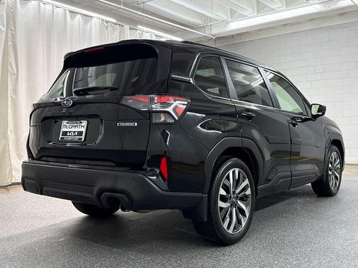 Crystal Black Silica 2025 Subaru Forester Touring