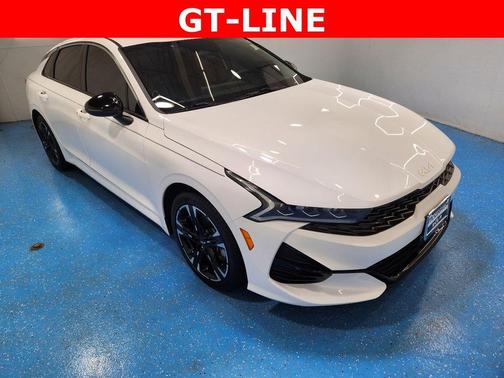 Glacial White Pearl 2024 Kia K5 GT-Line