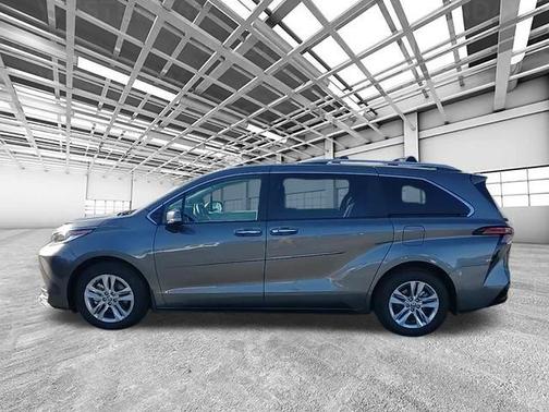 2024 Toyota Sienna Limited 7-Passenger