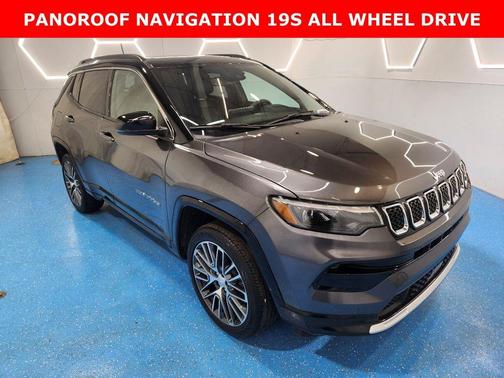 Granite Crystal Clearcoat Metallic 2023 Jeep Compass Limited