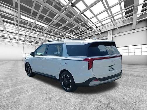 2025 Kia Carnival EX