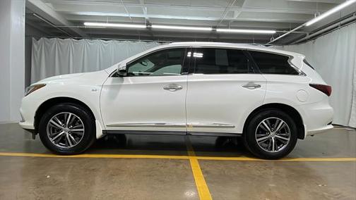 2017 INFINITI QX60 Base