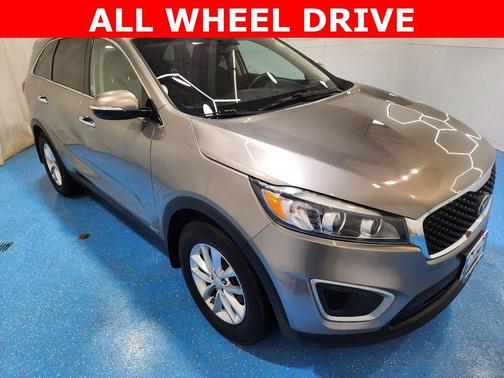 Titanium Silver 2016 Kia Sorento LX