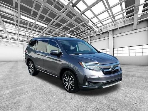2020 Honda Pilot Touring 8-Passenger
