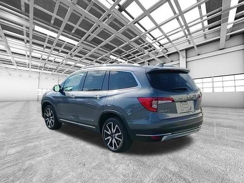 2020 Honda Pilot Touring 8-Passenger