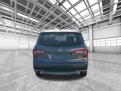 2020 Honda Pilot Touring 8-Passenger