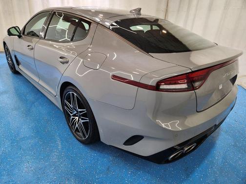 Ceramic Silver 2023 Kia Stinger GT2