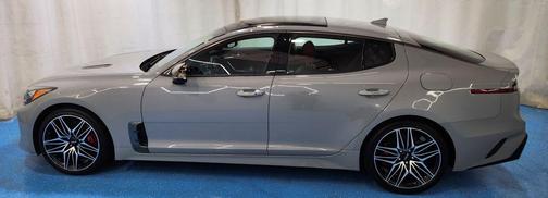 Ceramic Silver 2023 Kia Stinger GT2