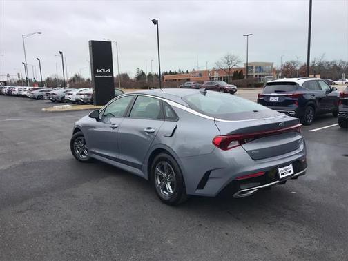 2021 Kia K5 LXS