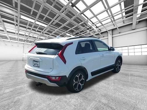 2023 Kia Niro Touring
