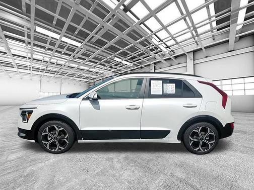 2023 Kia Niro Touring