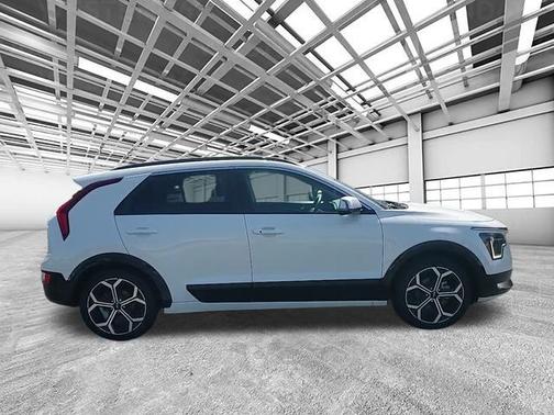 2023 Kia Niro Touring