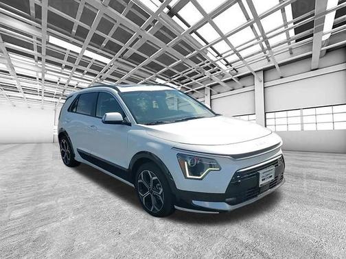2023 Kia Niro Touring