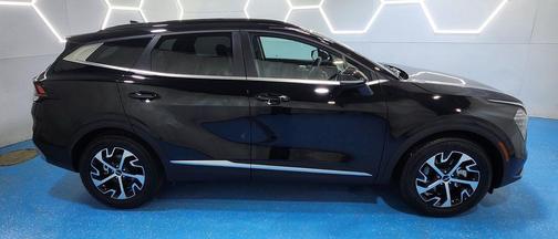Ebony Black 2025 Kia Sportage EX