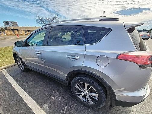 Silver Sky Metallic 2017 Toyota RAV4 XLE