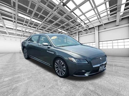 2019 Lincoln Continental Select