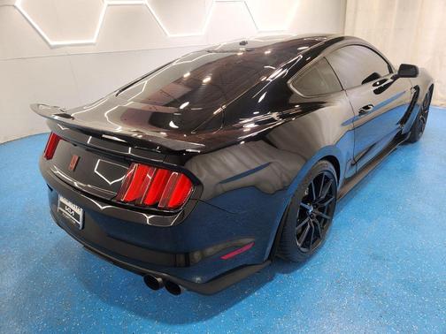 Shadow Black 2017 Ford Shelby GT350 Base