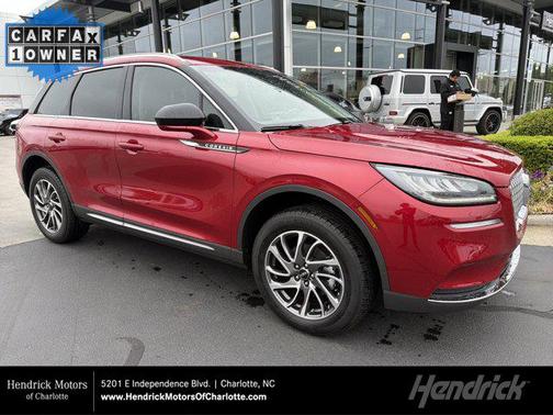 Red Carpet 2022 Lincoln Corsair Standard