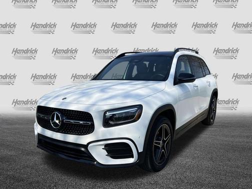Polar White 2025 Mercedes-Benz GLB 250 4MATIC