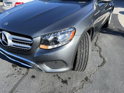 Selenite Grey Metallic 2018 Mercedes-Benz GLC 300 4MATIC