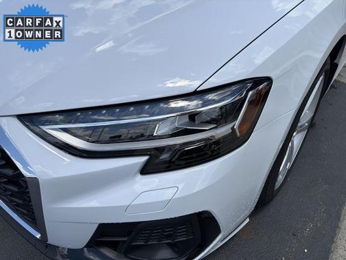 Glacier White Metallic 2025 Audi A8 L 55 TFSI quattro