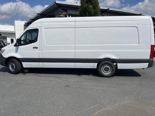 2025 Mercedes-Benz Sprinter 2500 High Roof