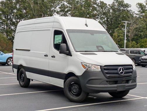2025 Mercedes-Benz Sprinter 2500 Standard Roof