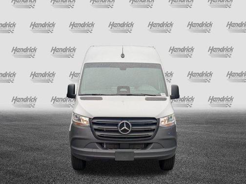 2025 Mercedes-Benz Sprinter 2500 Standard Roof