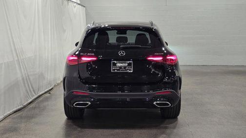 2026 Mercedes-Benz GLC 300 4MATIC