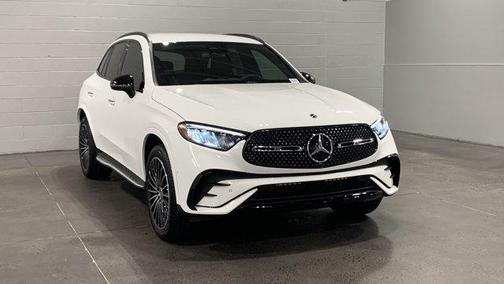 2026 Mercedes-Benz GLC 300 4MATIC