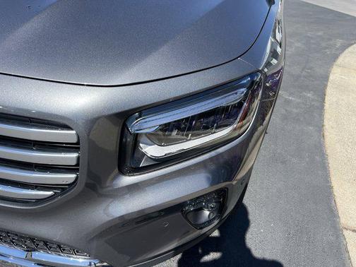 2025 Mercedes-Benz GLB 250 4MATIC