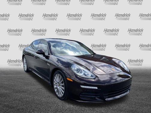 2014 Porsche Panamera 4
