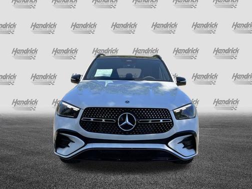 MANUFAKTUR Moonlight White Metallic 2026 Mercedes-Benz GLE 450 4MATIC