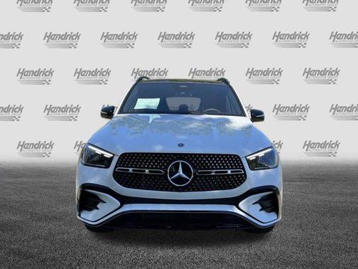MANUFAKTUR Moonlight White Metallic 2026 Mercedes-Benz GLE 450 4MATIC