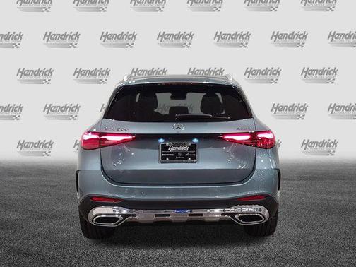 Verde Silver Metallic 2026 Mercedes-Benz GLC 300 4MATIC