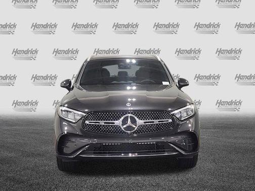 Graphite Grey Metallic 2026 Mercedes-Benz GLC 300 4MATIC
