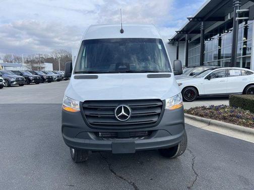 2025 Mercedes-Benz Sprinter 2500 Standard Roof