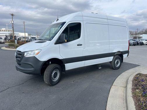 2025 Mercedes-Benz Sprinter 2500 Standard Roof