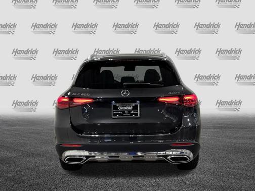 Graphite Grey Metallic 2026 Mercedes-Benz GLC 300 4MATIC