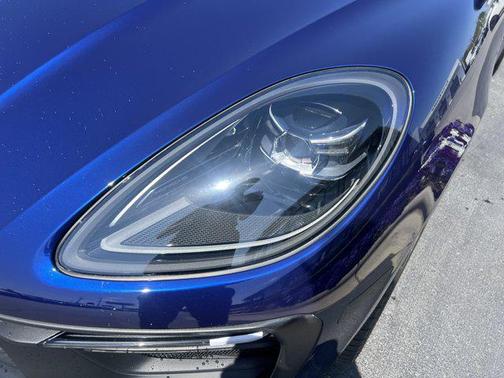 2022 Porsche Macan Macan GTS