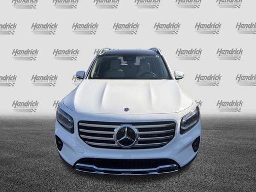 Polar White 2025 Mercedes-Benz GLB 250 4MATIC