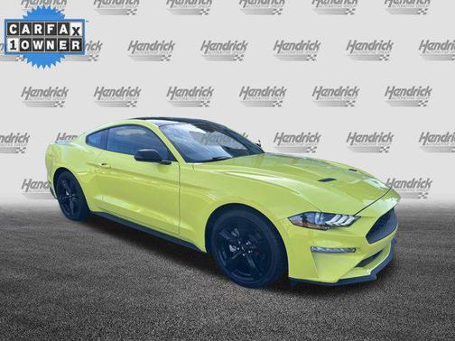 2021 Ford Mustang EcoBoost