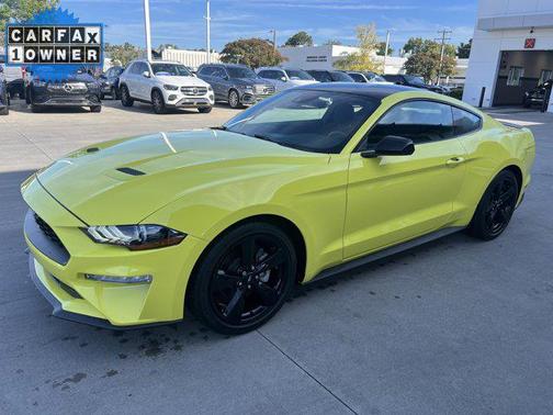 2021 Ford Mustang EcoBoost