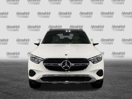 2025 Mercedes-Benz GLC 300 4MATIC