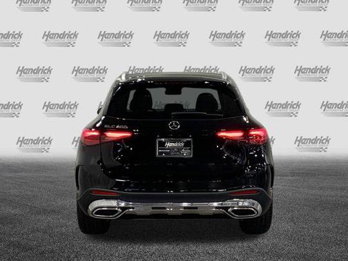 2026 Mercedes-Benz GLC 300 Base