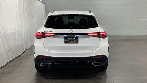2026 Mercedes-Benz GLC 300 Base