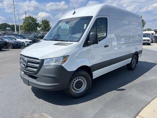 2025 Mercedes-Benz Sprinter 2500 Standard Roof